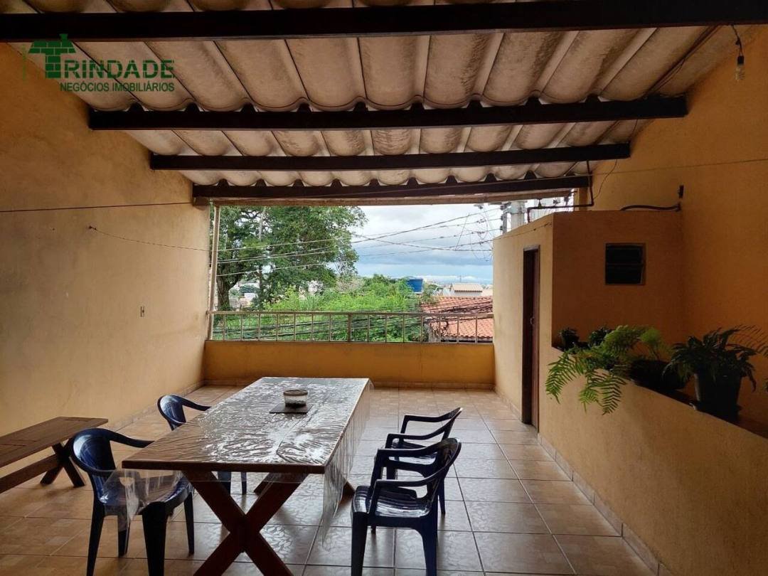 Casa com 3 dormitórios à venda, 240 m² por R$ 420.000,00 - Jardim Leonor - Cotia/SP