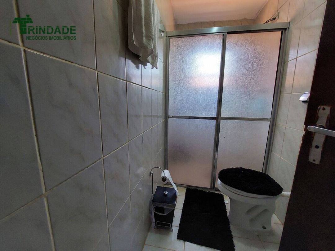 Casa com 7 dormitórios à venda, 268 m² por R$ 700.000,00 - Jardim Leonor - Cotia/SP — foto 12 de 44