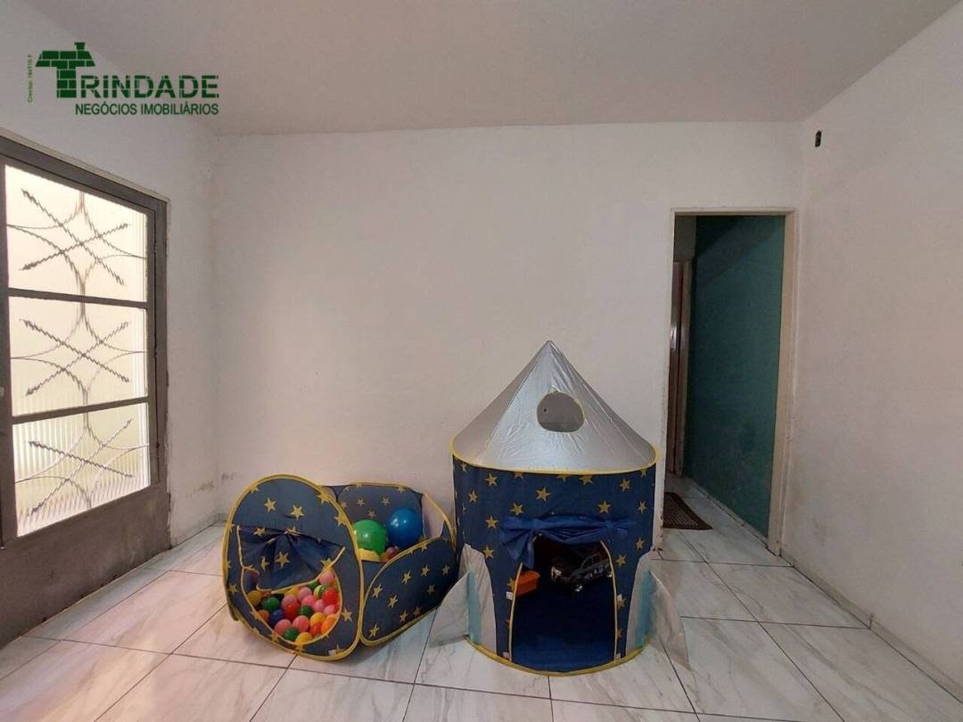 Casa com 7 dormitórios à venda, 268 m² por R$ 700.000,00 - Jardim Leonor - Cotia/SP — foto 28 de 44