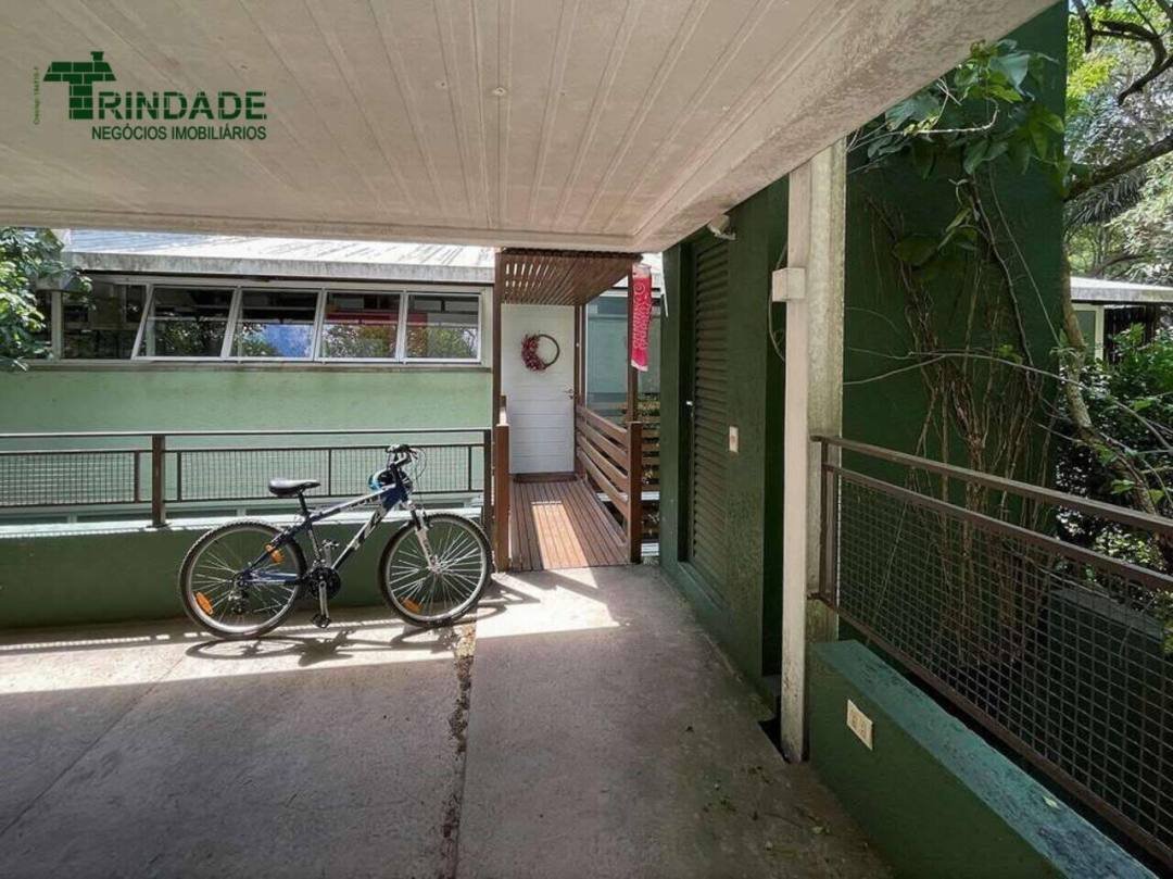 Casa com 3 dormitórios à venda, 380 m² por R$ 2.700.000,00 - Granja Viana - Carapicuíba/SP — foto 9 de 15