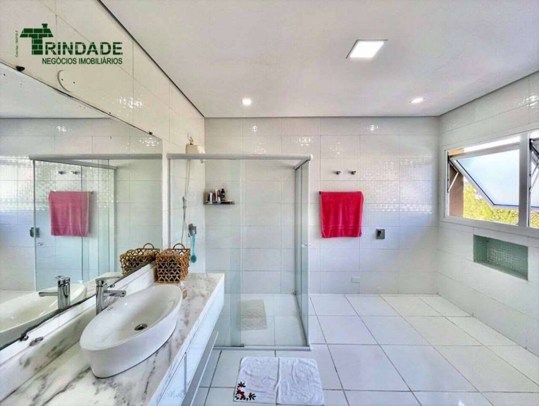 Casa com 4 dormitórios à venda, 315 m² por R$ 2.800.000,00 - Granja Viana - Cotia/SP — foto 31 de 44