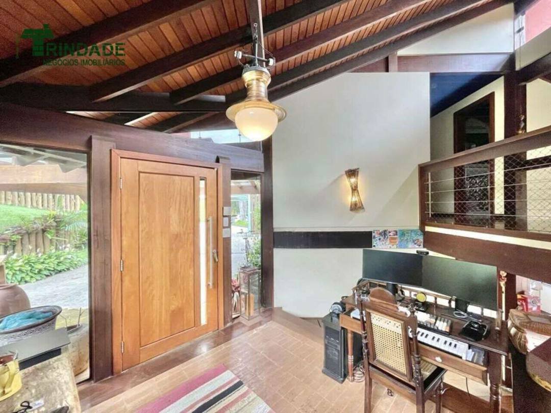 Casa com 3 dormitórios à venda, 282 m² por R$ 2.250.000,00 - Granja Viana - Carapicuíba/SP — foto 8 de 55