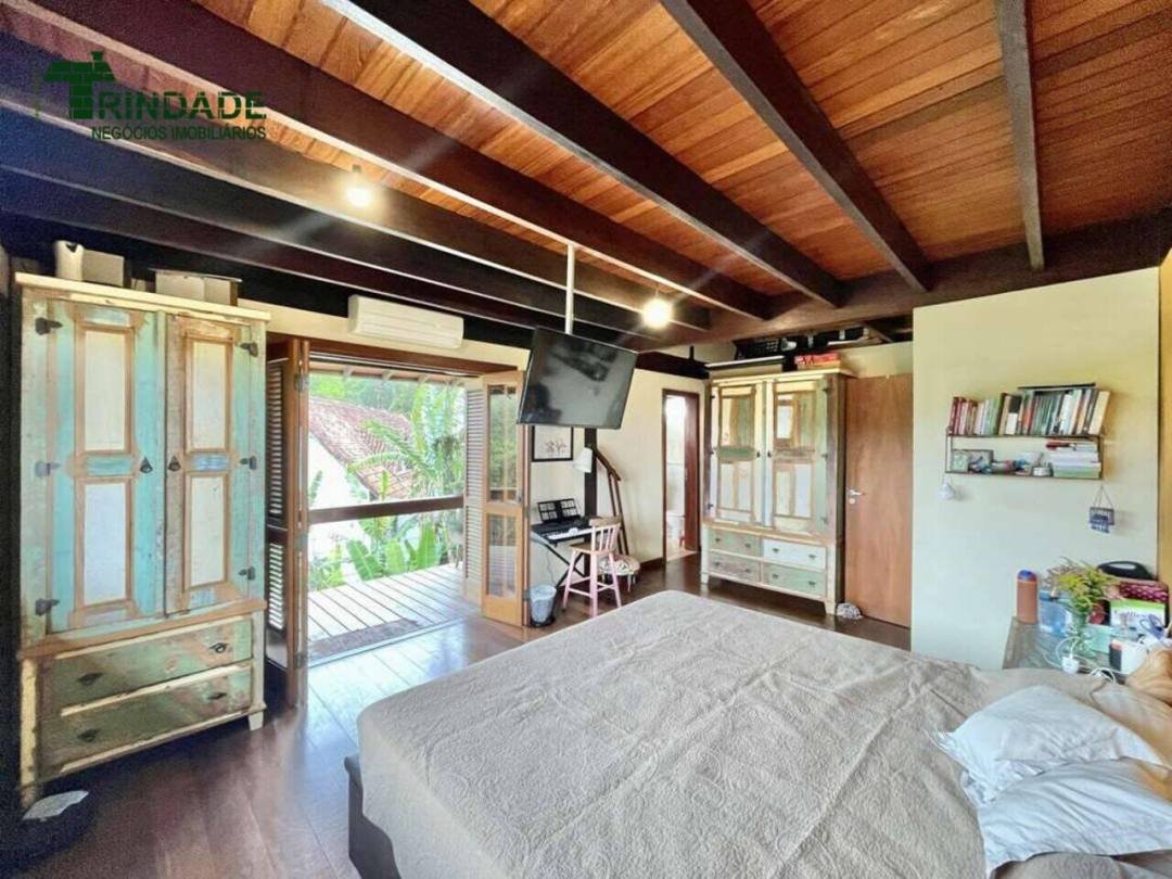 Casa com 3 dormitórios à venda, 282 m² por R$ 2.250.000,00 - Granja Viana - Carapicuíba/SP — foto 33 de 55