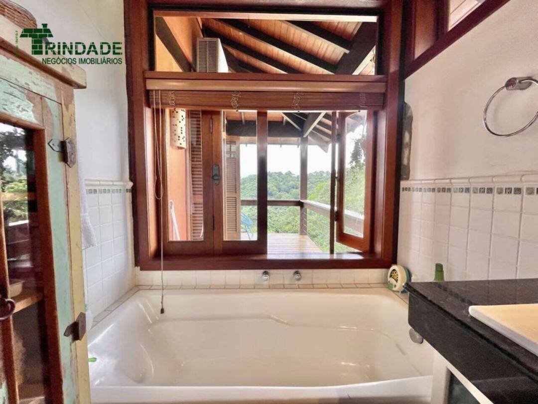 Casa com 3 dormitórios à venda, 282 m² por R$ 2.250.000,00 - Granja Viana - Carapicuíba/SP — foto 35 de 55
