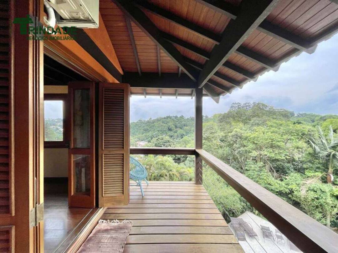 Casa com 3 dormitórios à venda, 282 m² por R$ 2.250.000,00 - Granja Viana - Carapicuíba/SP — foto 36 de 55