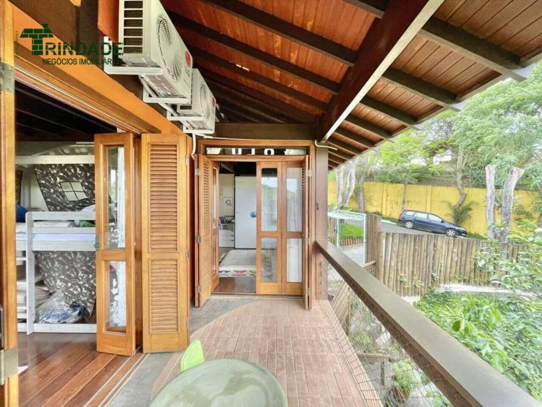 Casa com 3 dormitórios à venda, 282 m² por R$ 2.250.000,00 - Granja Viana - Carapicuíba/SP — foto 45 de 55