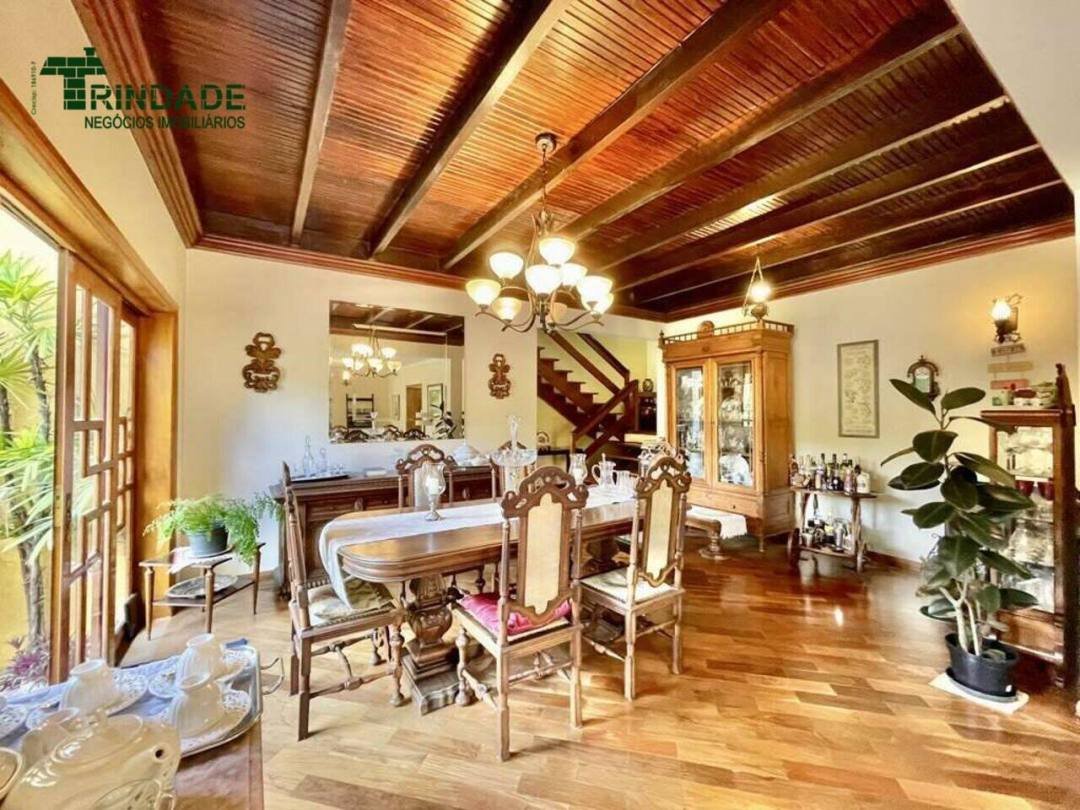 Casa com 4 dormitórios à venda, 336 m² por R$ 1.500.000,00 - Granja Viana - Carapicuíba/SP — foto 14 de 51