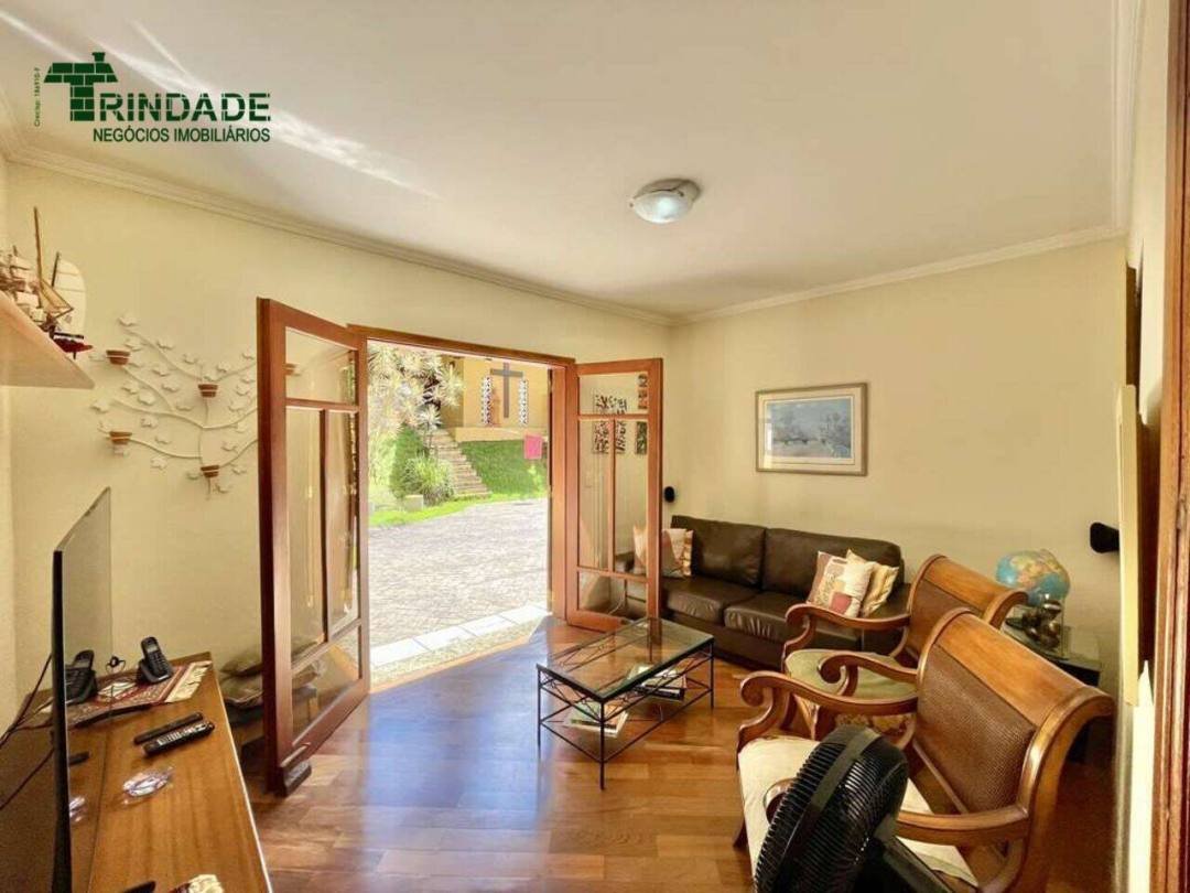 Casa com 4 dormitórios à venda, 336 m² por R$ 1.500.000,00 - Granja Viana - Carapicuíba/SP — foto 18 de 51