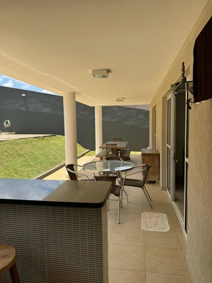 Casa com 3 dormitórios à venda, 340 m² por R$ 2.190.000,00 - Granja Viana - Embu das Artes/SP — foto 8 de 52