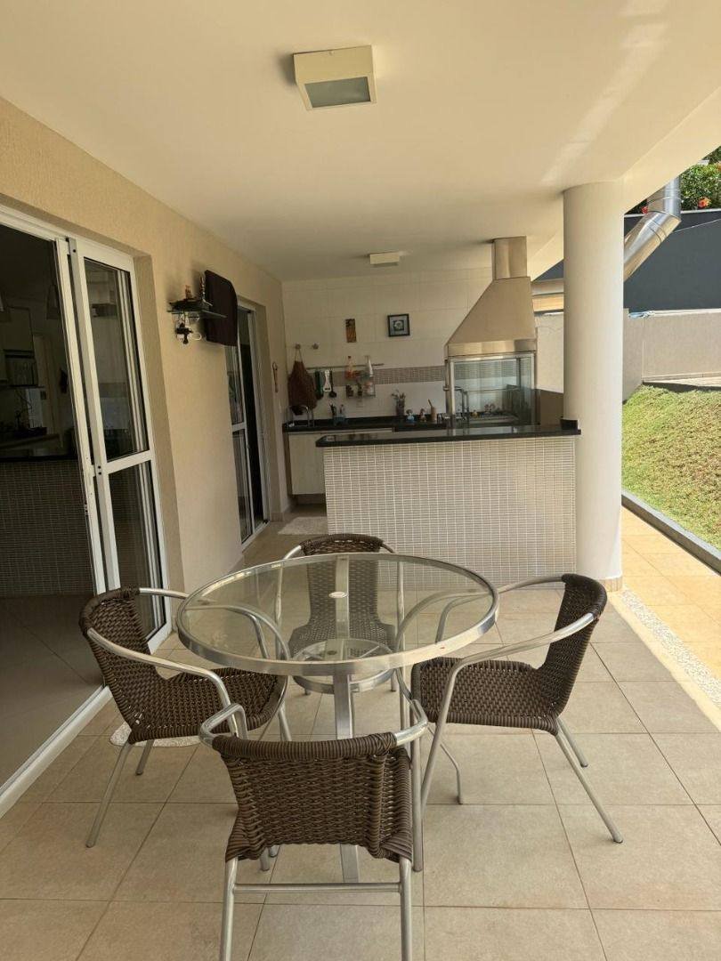 Casa com 3 dormitórios à venda, 340 m² por R$ 2.190.000,00 - Granja Viana - Embu das Artes/SP — foto 10 de 52