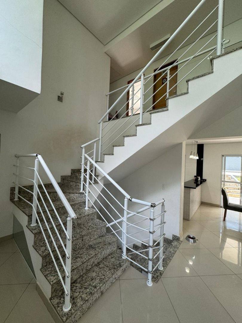 Casa com 3 dormitórios à venda, 340 m² por R$ 2.190.000,00 - Granja Viana - Embu das Artes/SP — foto 20 de 52