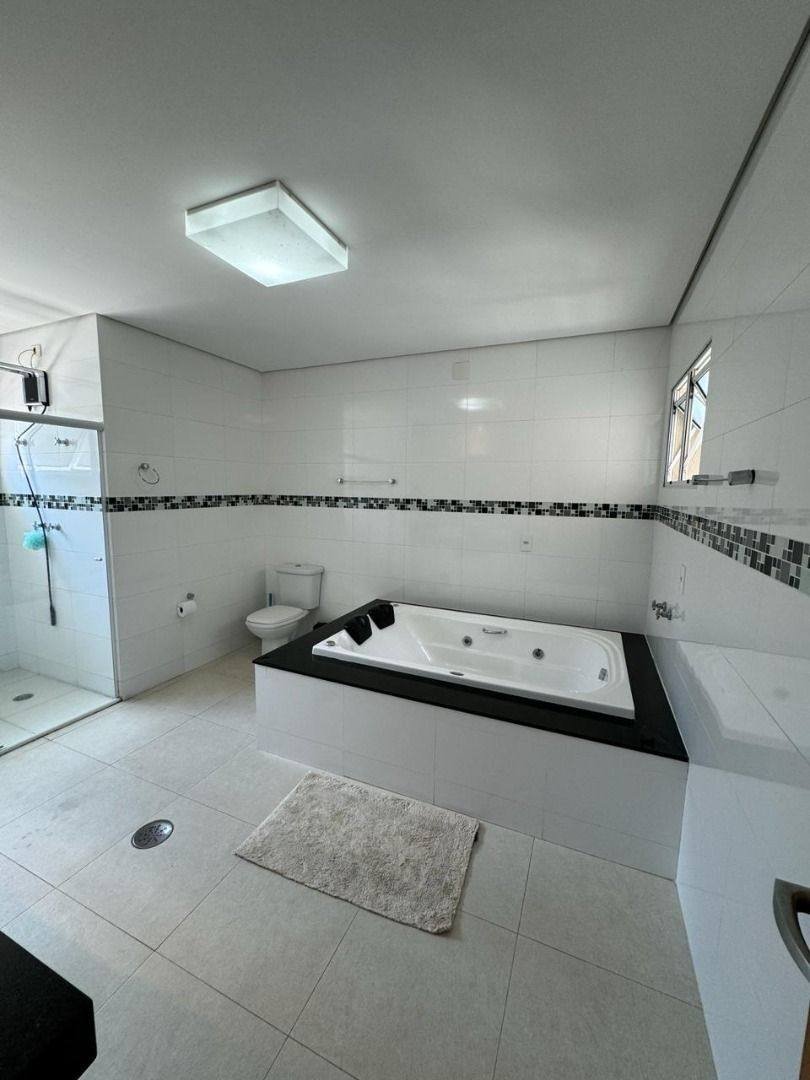 Casa com 3 dormitórios à venda, 340 m² por R$ 2.190.000,00 - Granja Viana - Embu das Artes/SP — foto 41 de 52