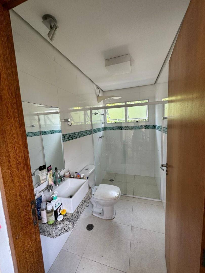 Casa com 3 dormitórios à venda, 340 m² por R$ 2.190.000,00 - Granja Viana - Embu das Artes/SP — foto 51 de 52
