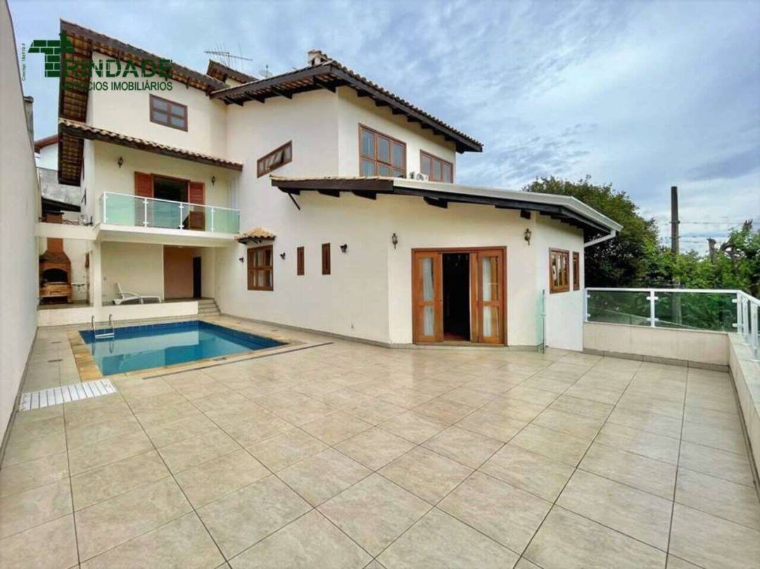 Casa com 4 dormitórios à venda, 356 m² por R$ 1.600.000,00 - Granja Viana - Carapicuíba/SP