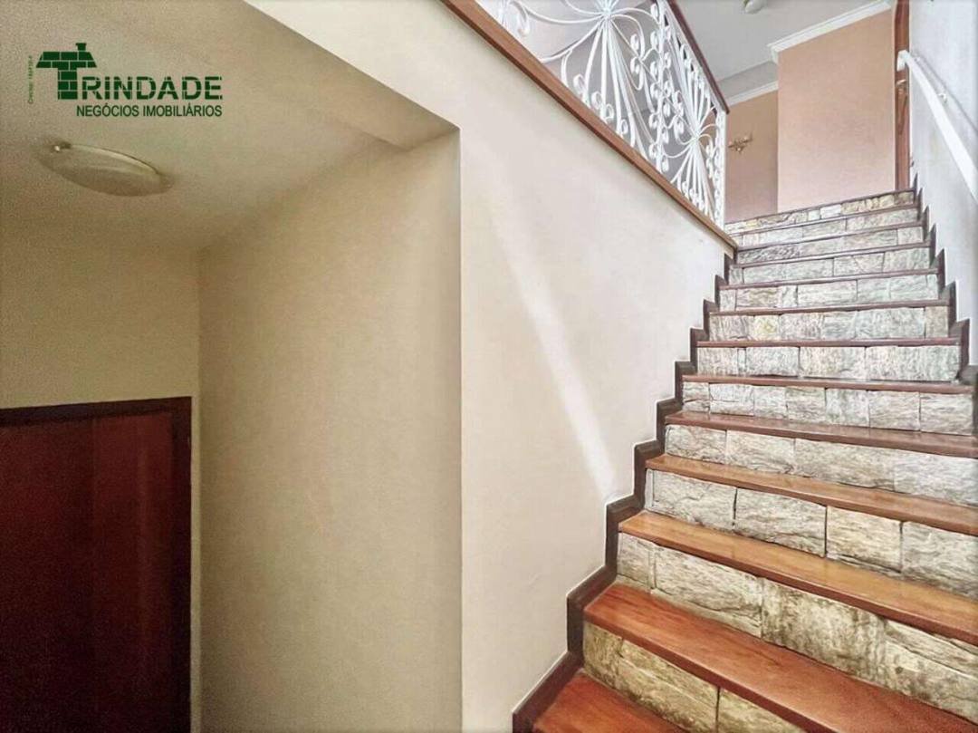 Casa com 4 dormitórios à venda, 356 m² por R$ 1.600.000,00 - Granja Viana - Carapicuíba/SP — foto 11 de 52