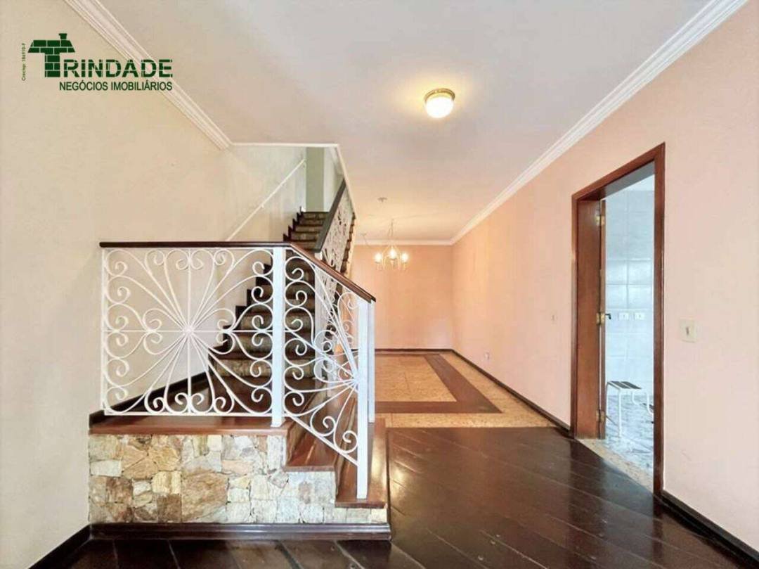 Casa com 4 dormitórios à venda, 356 m² por R$ 1.600.000,00 - Granja Viana - Carapicuíba/SP — foto 16 de 52
