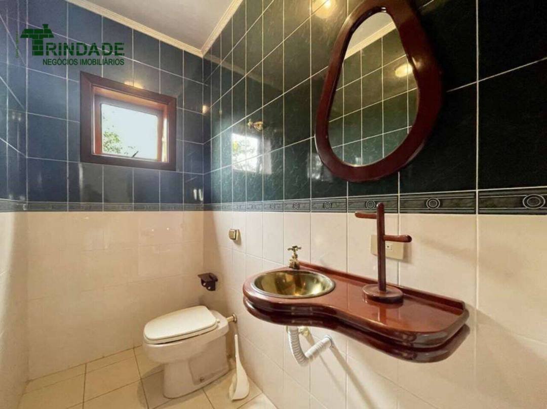 Casa com 4 dormitórios à venda, 356 m² por R$ 1.600.000,00 - Granja Viana - Carapicuíba/SP — foto 19 de 52