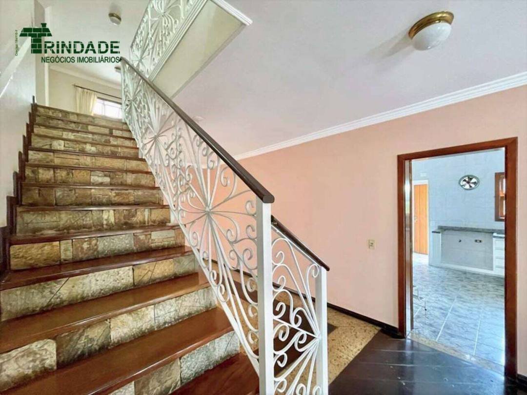 Casa com 4 dormitórios à venda, 356 m² por R$ 1.600.000,00 - Granja Viana - Carapicuíba/SP — foto 29 de 52