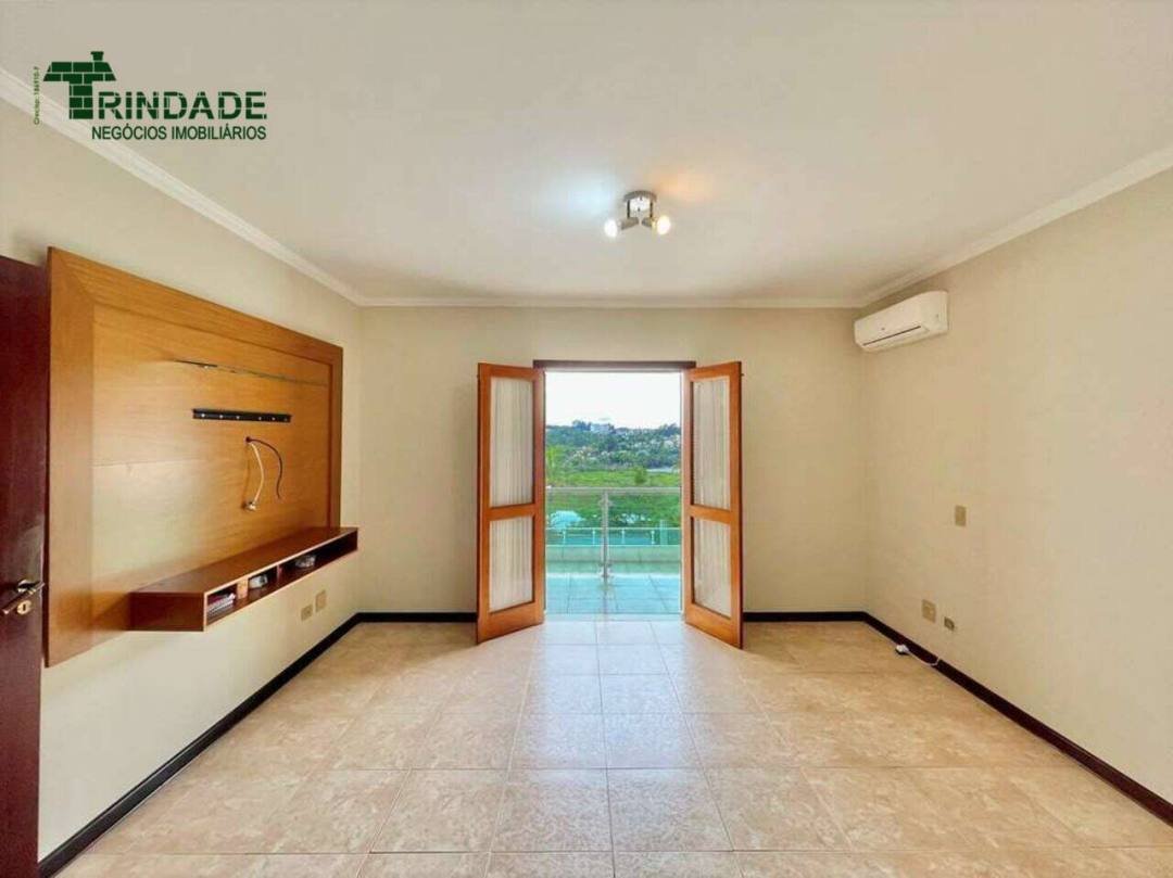 Casa com 4 dormitórios à venda, 356 m² por R$ 1.600.000,00 - Granja Viana - Carapicuíba/SP — foto 35 de 52