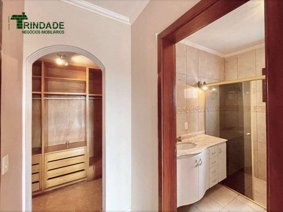 Casa com 4 dormitórios à venda, 356 m² por R$ 1.600.000,00 - Granja Viana - Carapicuíba/SP — foto 41 de 52