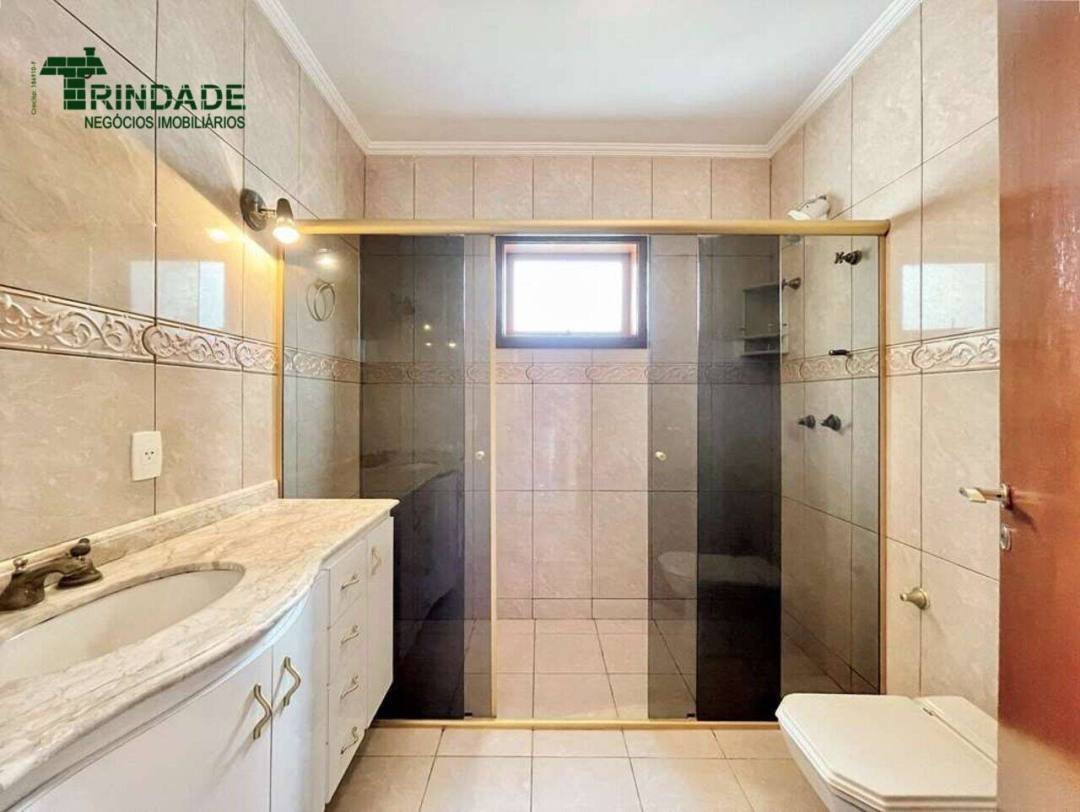 Casa com 4 dormitórios à venda, 356 m² por R$ 1.600.000,00 - Granja Viana - Carapicuíba/SP — foto 43 de 52