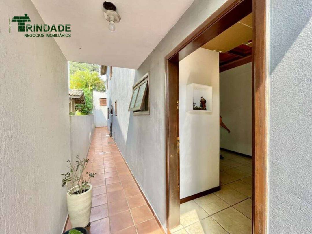 Casa com 4 dormitórios à venda, 350 m² por R$ 1.200.000,00 - Granja Viana - Cotia/SP — foto 5 de 57