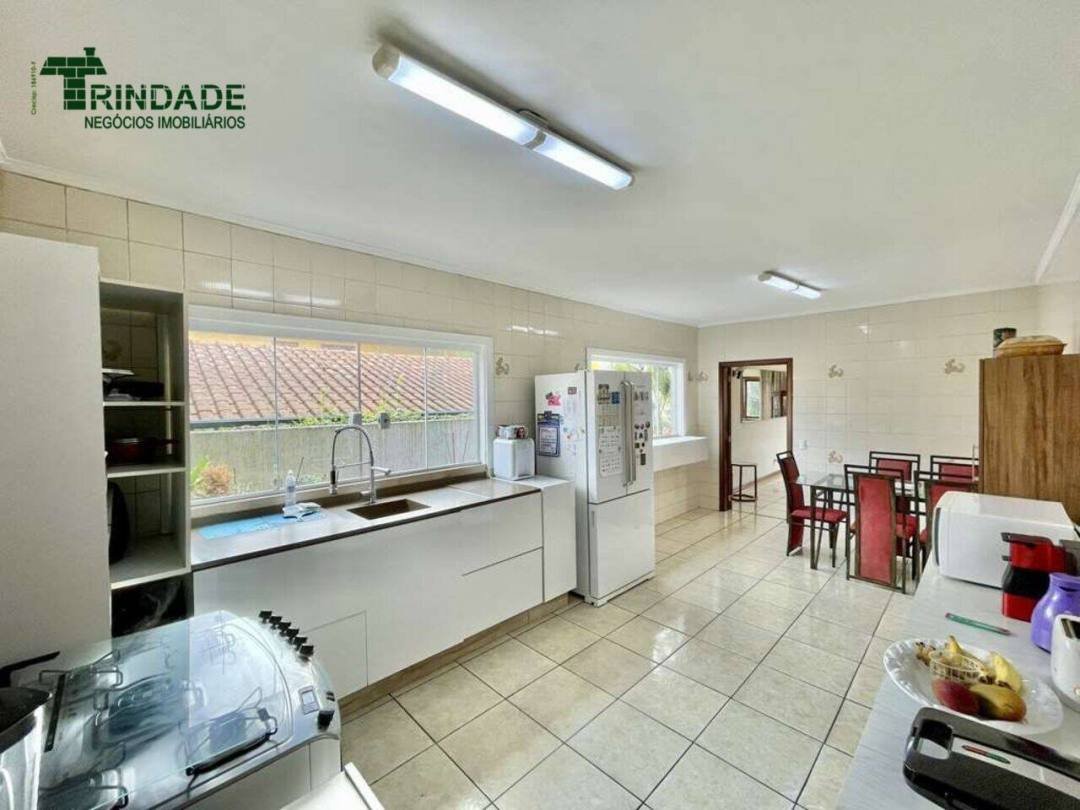 Casa com 4 dormitórios à venda, 350 m² por R$ 1.200.000,00 - Granja Viana - Cotia/SP — foto 13 de 57