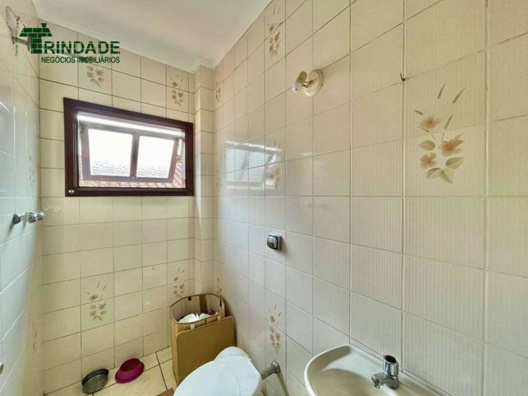 Casa com 4 dormitórios à venda, 350 m² por R$ 1.200.000,00 - Granja Viana - Cotia/SP — foto 19 de 57