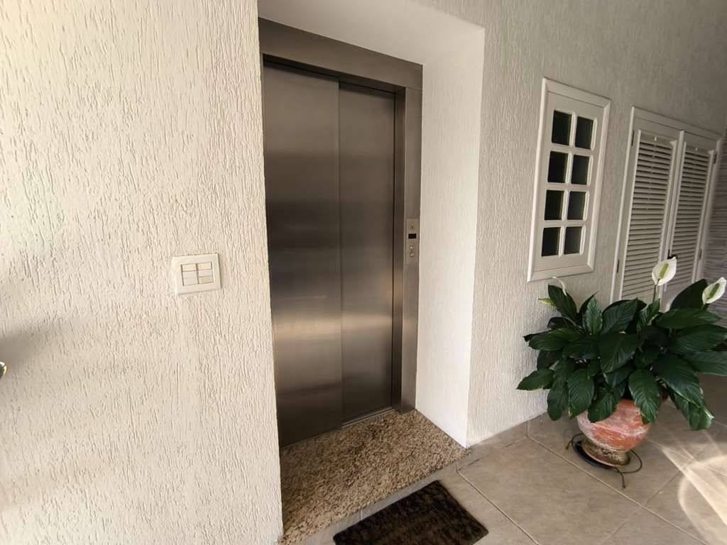 Casa com 3 dormitórios à venda, 451 m² por R$ 1.850.000,00 - Granja Viana - Cotia/SP — foto 4 de 75