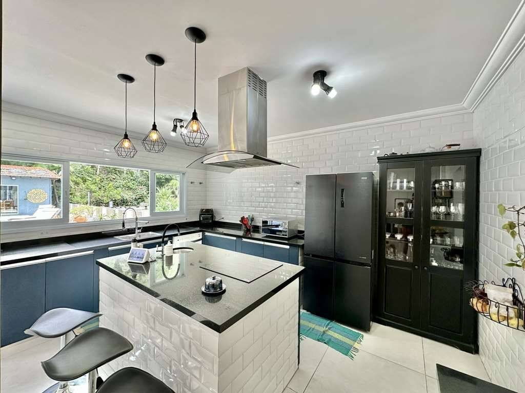 Casa com 3 dormitórios à venda, 404 m² por R$ 2.500.000,00 - Granja Viana - Jandira/SP — foto 15 de 65