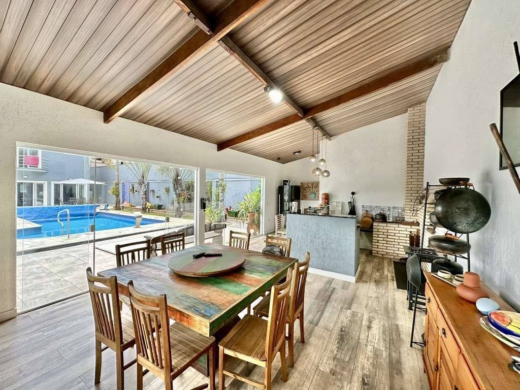 Casa com 3 dormitórios à venda, 404 m² por R$ 2.500.000,00 - Granja Viana - Jandira/SP — foto 29 de 65