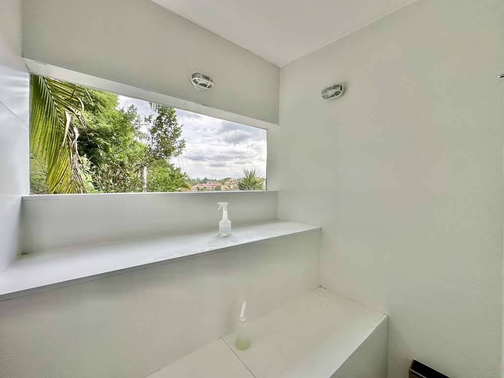 Casa com 3 dormitórios à venda, 404 m² por R$ 2.500.000,00 - Granja Viana - Jandira/SP — foto 35 de 65