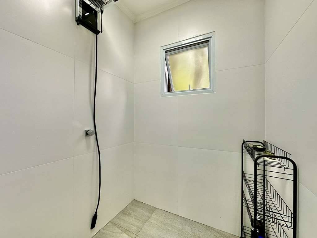 Casa com 3 dormitórios à venda, 404 m² por R$ 2.500.000,00 - Granja Viana - Jandira/SP — foto 36 de 65