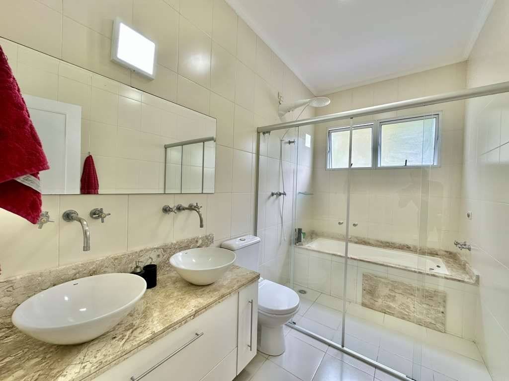 Casa com 3 dormitórios à venda, 404 m² por R$ 2.500.000,00 - Granja Viana - Jandira/SP — foto 47 de 65