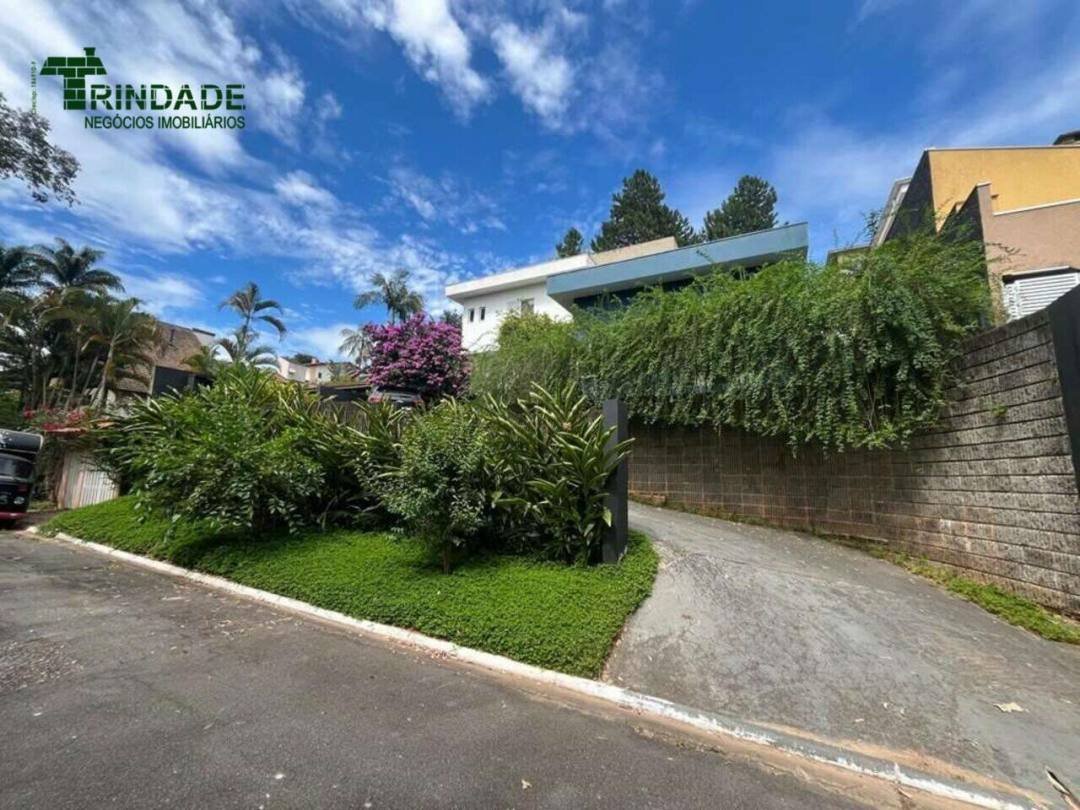 Casa com 3 dormitórios à venda, 300 m² por R$ 1.890.000,00 - Granja Viana - Jandira/SP