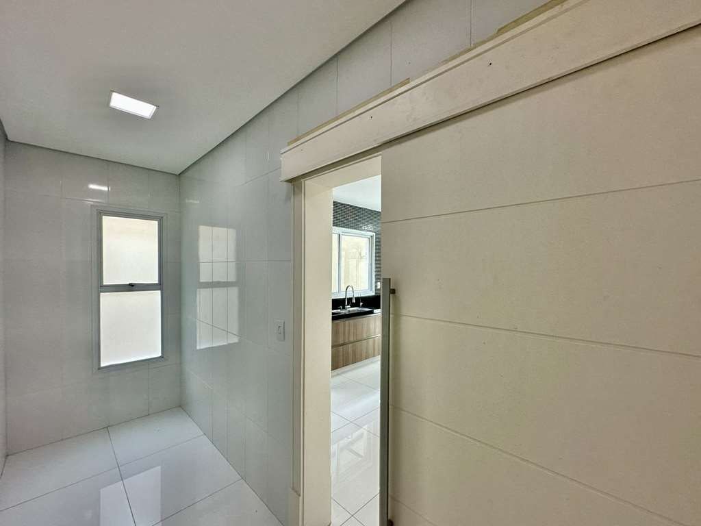 Casa com 4 dormitórios à venda, 468 m² por R$ 3.500.000,00 - Granja Viana - Cotia/SP — foto 20 de 80