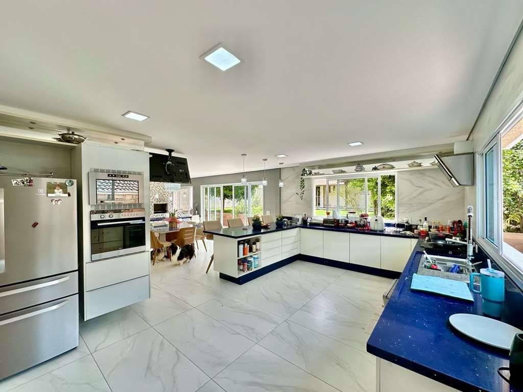 Casa com 3 dormitórios à venda, 489 m² por R$ 1.850.000,00 - Granja Viana - Jandira/SP — foto 20 de 79