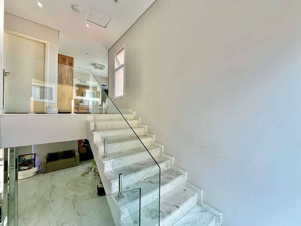Casa com 3 dormitórios à venda, 489 m² por R$ 1.850.000,00 - Granja Viana - Jandira/SP — foto 25 de 79