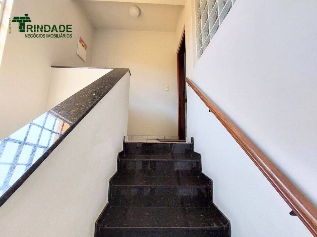 Casa com 2 dormitórios à venda, 383 m² por R$ 1.010.000,00 - Centro (Cotia) - Cotia/SP — foto 16 de 40