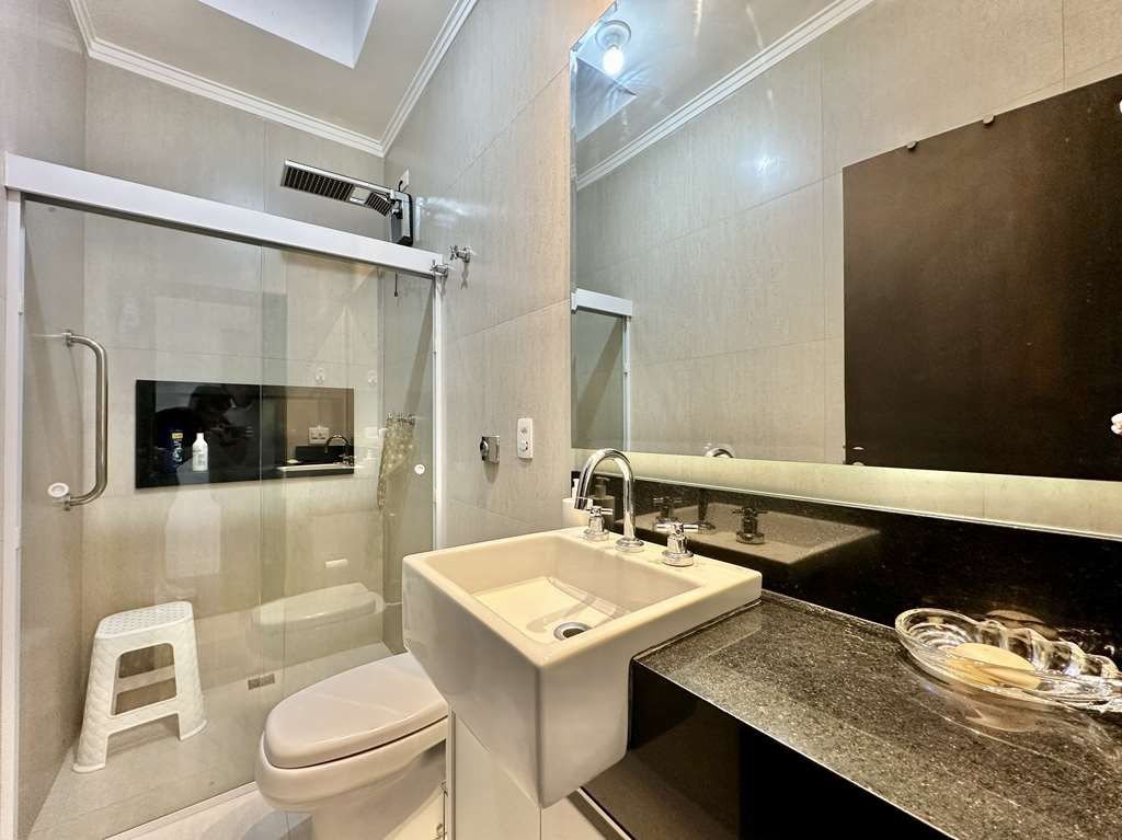 Casa com 5 dormitórios à venda, 576 m² por R$ 3.400.000,00 - Granja Viana - Cotia/SP — foto 21 de 58