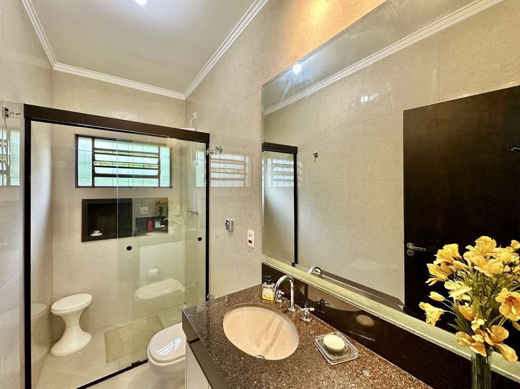 Casa com 5 dormitórios à venda, 576 m² por R$ 3.400.000,00 - Granja Viana - Cotia/SP — foto 25 de 58