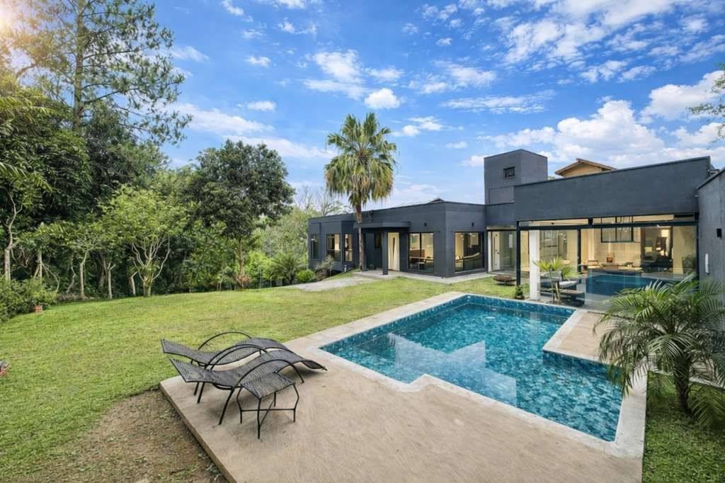 Casa com 4 dormitórios à venda, 274 m² por R$ 1.650.000,00 - Granja Viana - Embu das Artes/SP