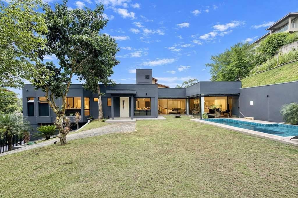 Casa com 4 dormitórios à venda, 274 m² por R$ 1.650.000,00 - Granja Viana - Embu das Artes/SP — foto 7 de 54