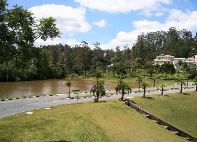 Casa com 4 dormitórios à venda, 274 m² por R$ 1.650.000,00 - Granja Viana - Embu das Artes/SP — foto 8 de 54