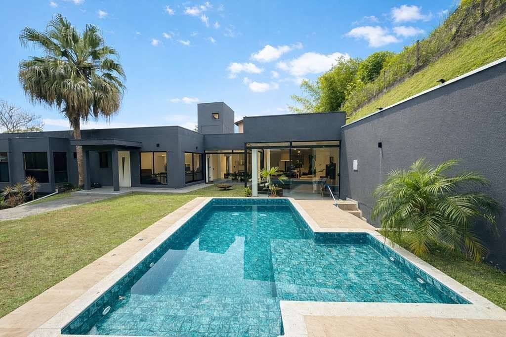 Casa com 4 dormitórios à venda, 274 m² por R$ 1.650.000,00 - Granja Viana - Embu das Artes/SP — foto 9 de 54