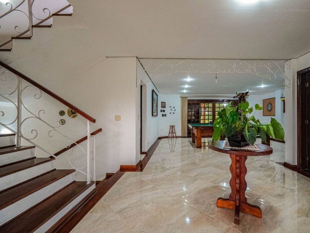 Casa com 3 dormitórios à venda, 503 m² por R$ 2.150.000,00 - Granja Viana - Carapicuíba/SP — foto 12 de 45