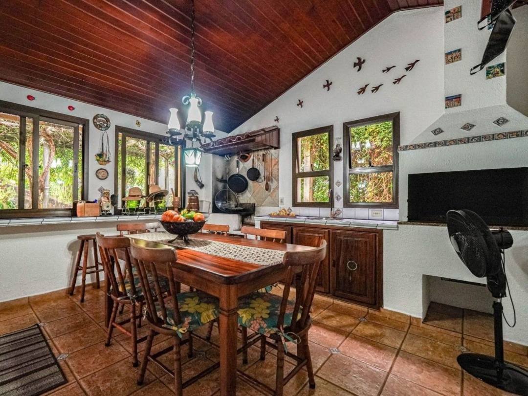 Casa com 3 dormitórios à venda, 503 m² por R$ 2.150.000,00 - Granja Viana - Carapicuíba/SP — foto 18 de 45