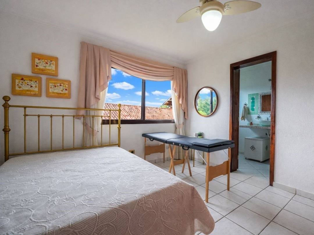 Casa com 3 dormitórios à venda, 503 m² por R$ 2.150.000,00 - Granja Viana - Carapicuíba/SP — foto 27 de 45