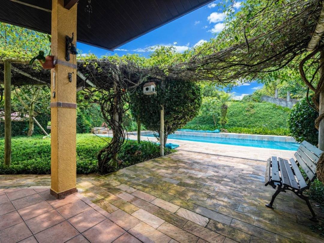 Casa com 3 dormitórios à venda, 503 m² por R$ 2.150.000,00 - Granja Viana - Carapicuíba/SP — foto 34 de 45
