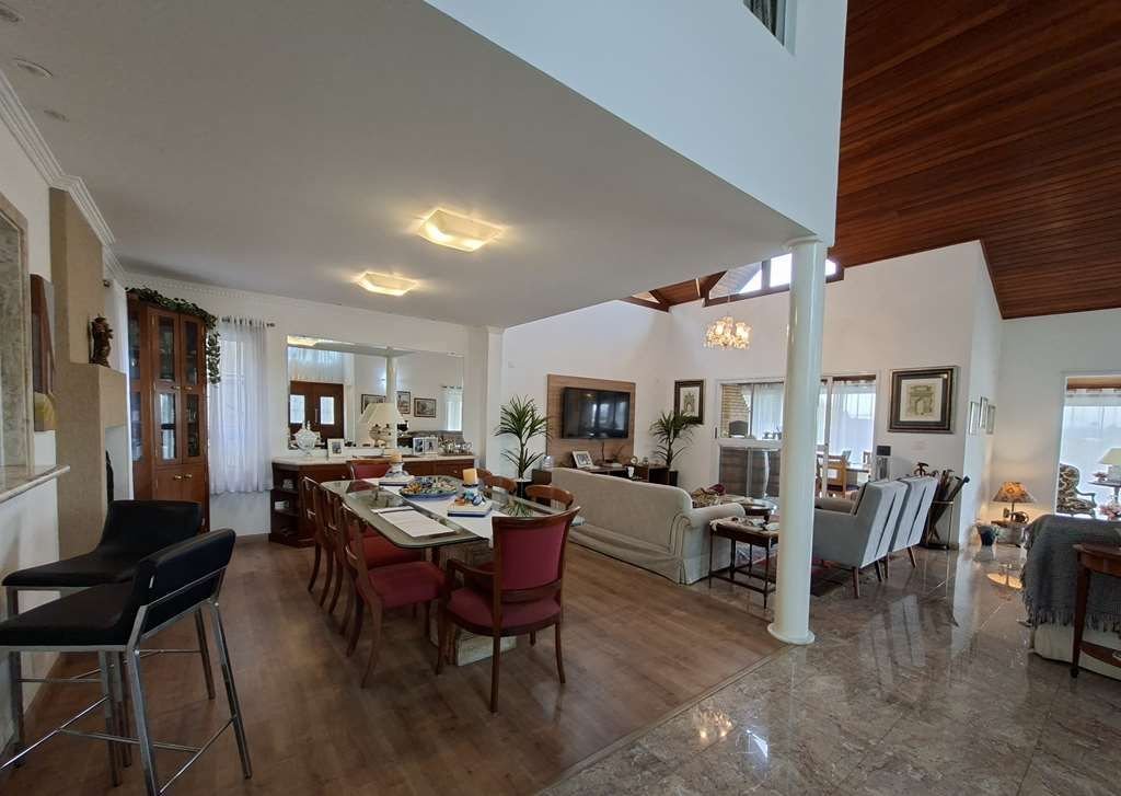 Casa com 3 dormitórios à venda, 268 m² por R$ 1.950.000,00 - Granja Viana - Carapicuíba/SP — foto 8 de 52
